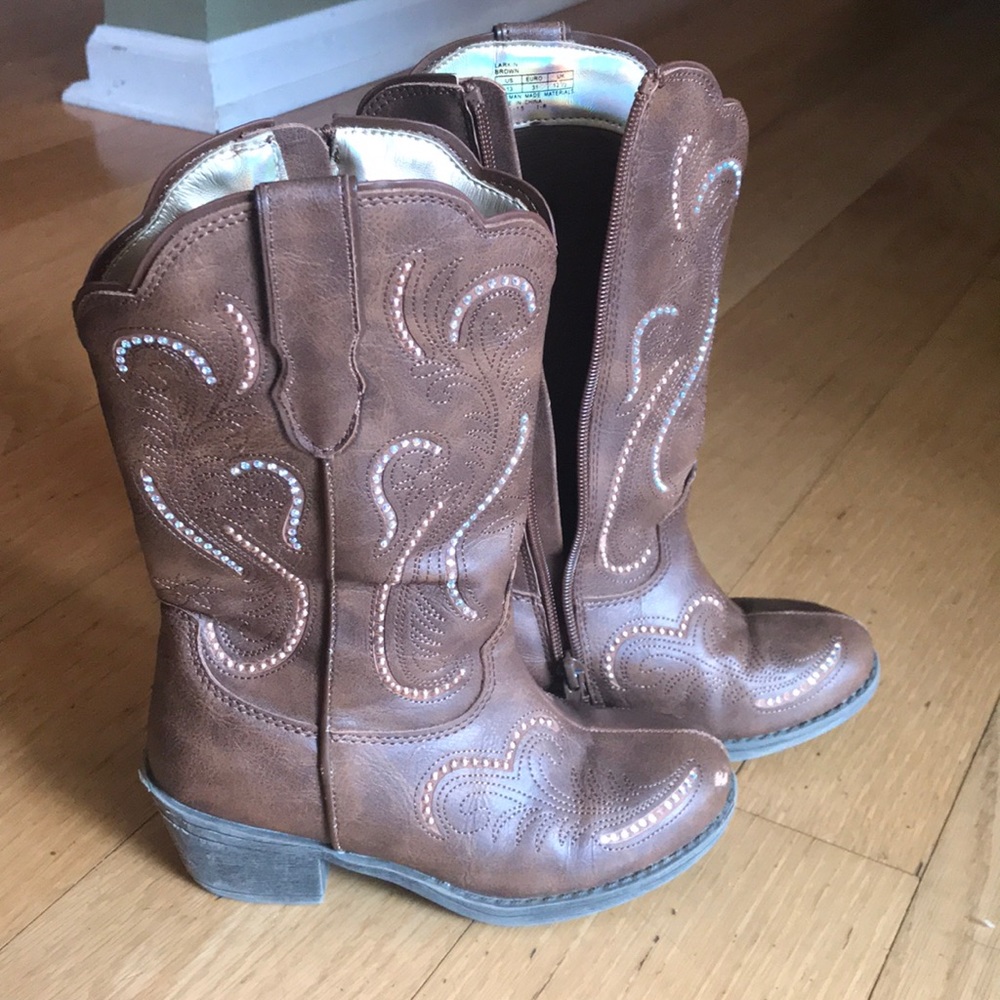 Girls cowgirl boots